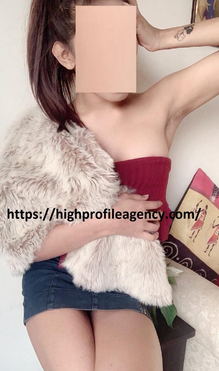 Hire the mature Chennai escorts here and have fun with these beauty divas. These mature escorts  ...