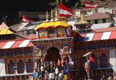 Char Dham Yatra is a tour of the four Hindu shrines namely Yamunotri, Gangotri, Kedarnath and Ba ...