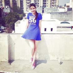 5 Tips While Making the First Phone Call to an Escorts in Delhi