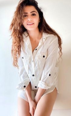 We provide busty Andheri Escorts Service For Unlimited Fun