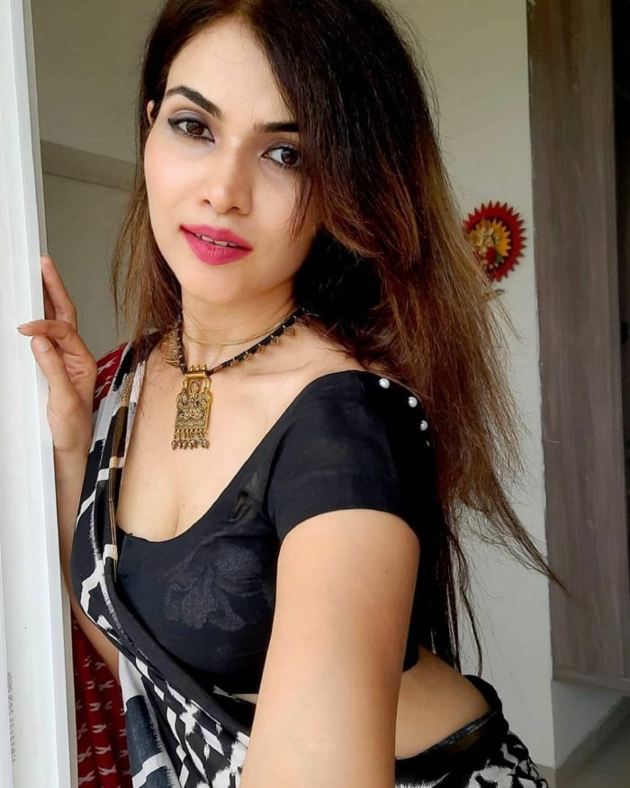 Professional Mayur Vihar Escorts For Excellent Sexual Pleasure