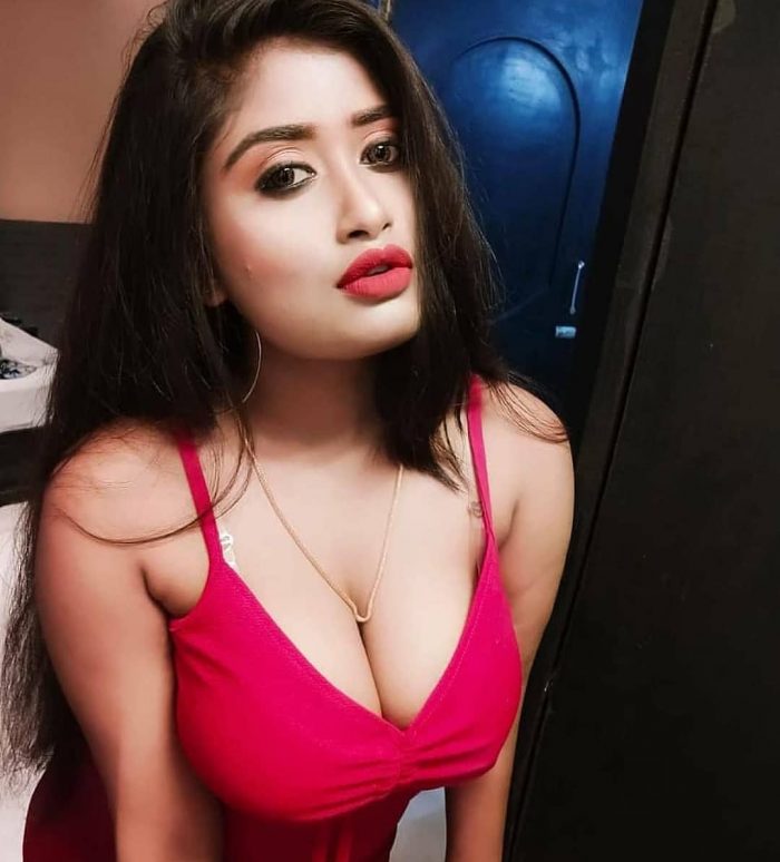 Enjoy Your Precious Time with Our Sexy Dwarka Call Girl