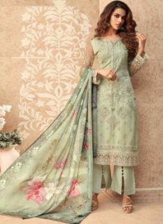 Trendsetting Straight Cut Salwar Kameez