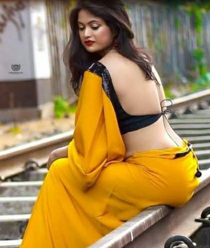 Gorgeous call girl in Dwarka