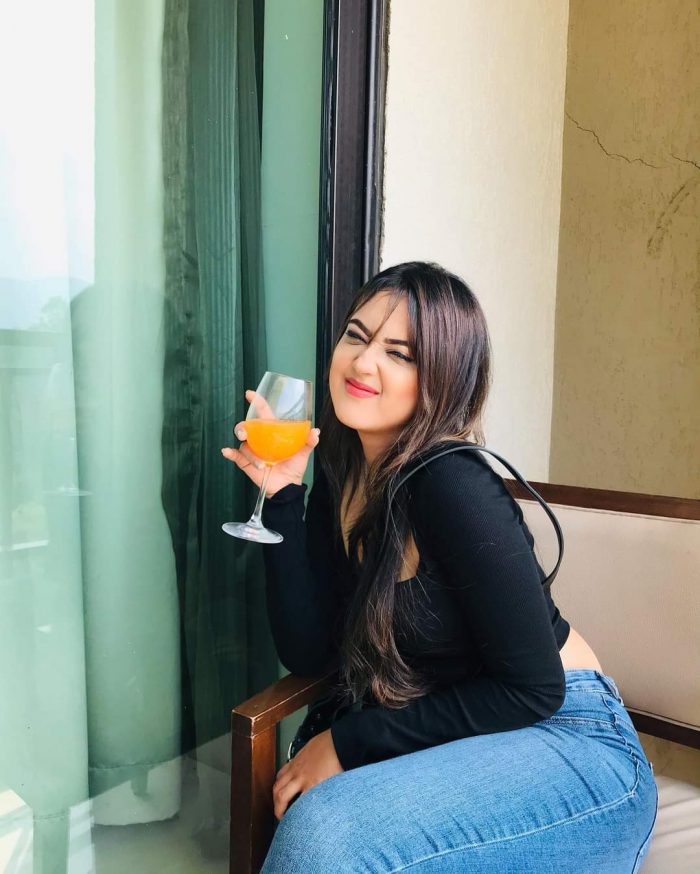 ?CALL GIRLS IN NOIDA SECTOR 18 彡★9990190380彡★Escorts ServiCe In Delhi Ncr