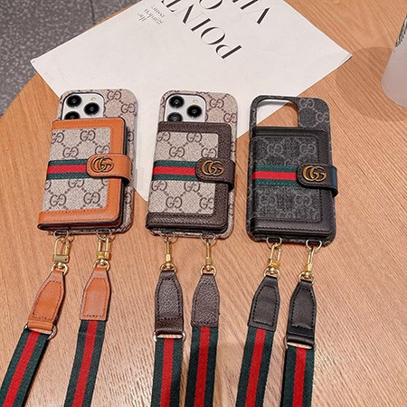美しく機能的なiPhone15ケースは、あなたの携帯電話を個性的にします