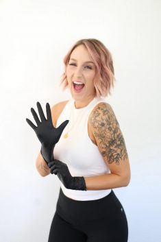 Disposable vinyl gloves in Australia