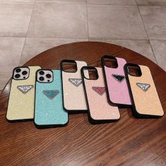 prada 大人気 iphone15ultra ケース おすすめ