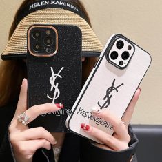 イヴサンローラン iphone15 ケース ストラップ付き 大人気