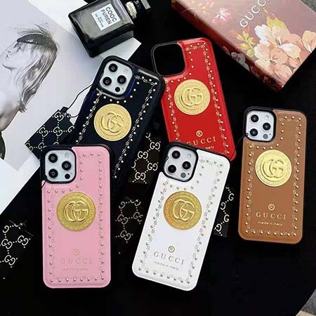 最新型 グッチ iphone15 ケース 本革 リベット 高級 金属ロゴ付き 高校生 欧米風-Cutezaka