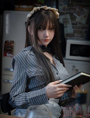 Social impact of realistic doll technology