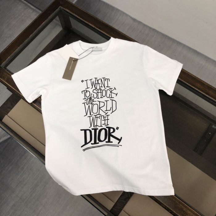 新品発売!ディオール半袖Tシャツ ロエベデニム短パン バレンシアガスリッポン