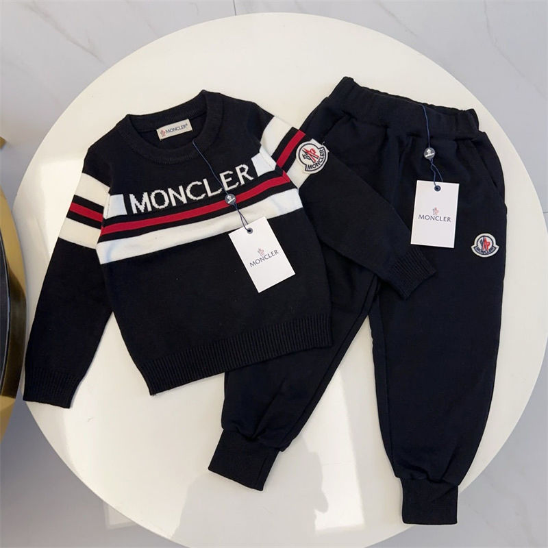 モンクレール キッズ服 ニットセット グッチ 男女兼用カーディガン ディオールショルダーバッグ