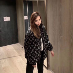 ルイヴィトン女の子ボアコート モンクレール子供セーター シャネルバッグ