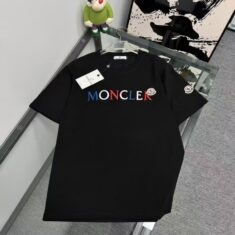 モンクレール半袖Ｔシャツ シャネル子供夏セットアップ コーチ肩掛けバッグ